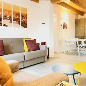 Stepandgo Navigli Apartment